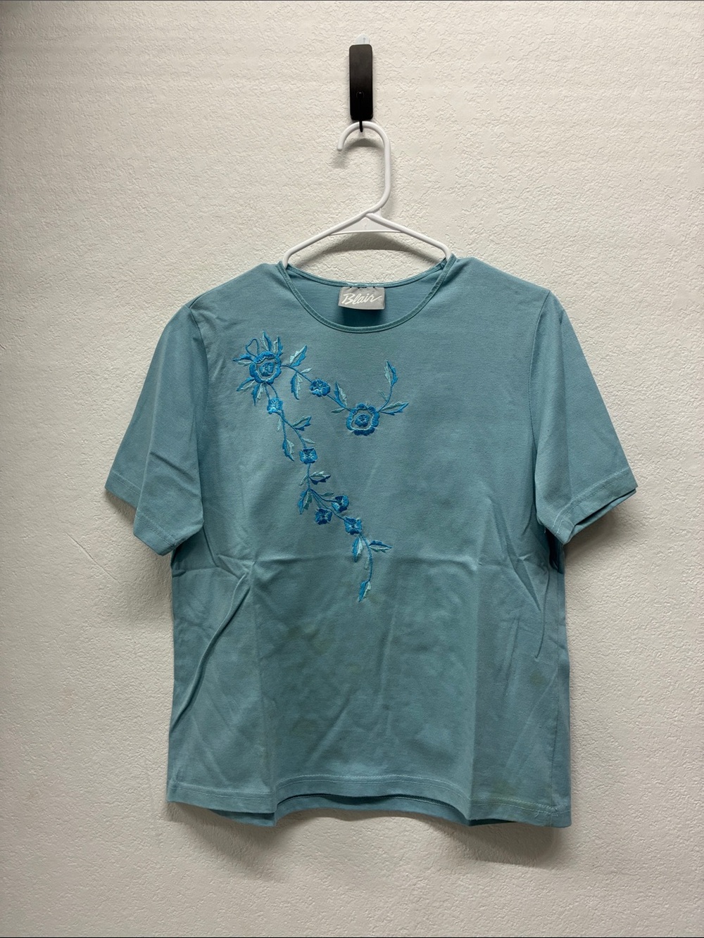 Vintage Y2K Blair Embroidered Floral Blue Turquoise T-Shirt